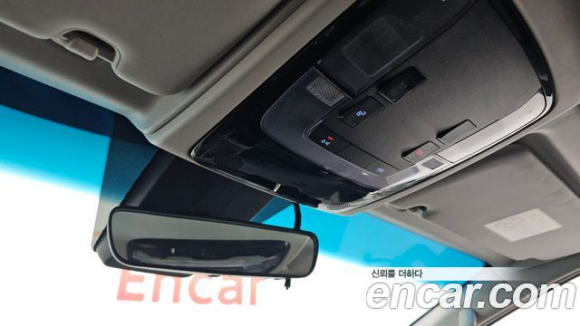 Hyundai Staria 2022 — photo 28