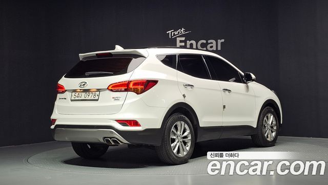 Hyundai Santafe 2016 — photo 2