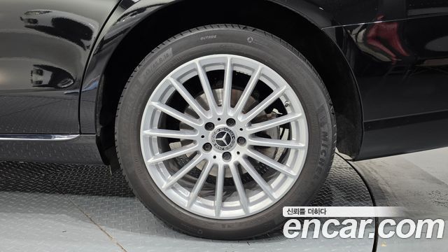 Mercedes-Benz E-Class 2021 — photo 5