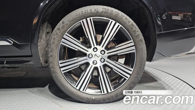 Volvo XC90 2021 — photo 7