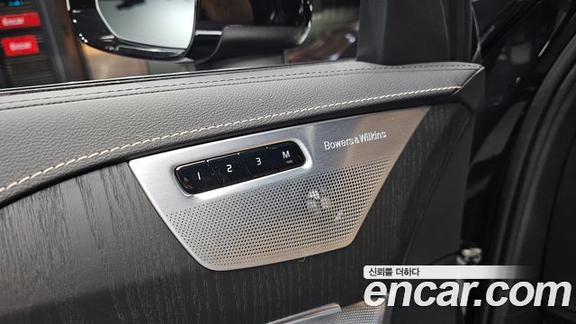 Volvo XC90 2021 — photo 37