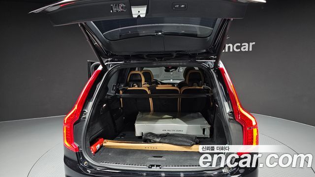 Volvo XC90 2021 — photo 41