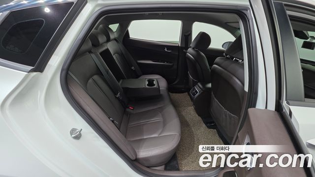 Kia K5 2020 — photo 24