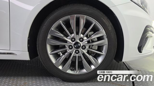 Kia K5 2020 — photo 7