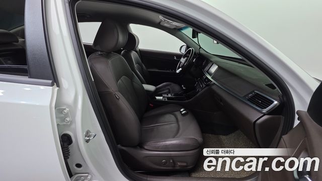 Kia K5 2020 — photo 16