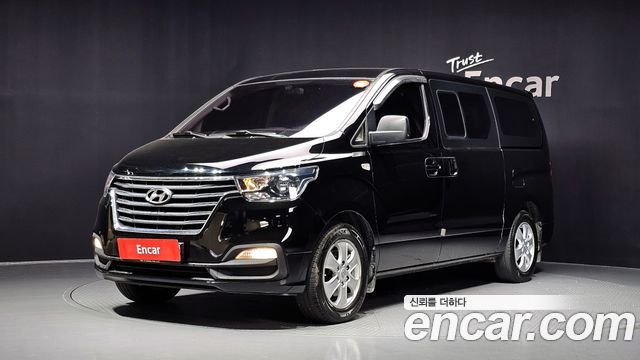 Hyundai Starex 2019 — photo 1