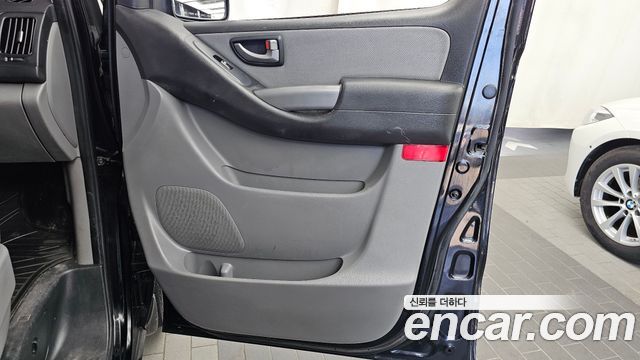Hyundai Starex 2019 — photo 15