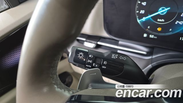 Kia Canival 2021 — photo 11
