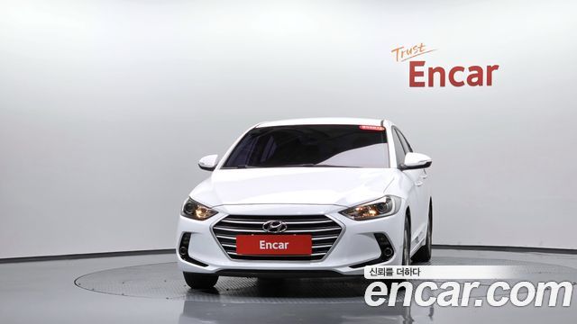 Hyundai AVANTE 2017 — photo 3