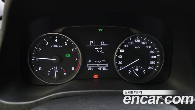 Hyundai AVANTE 2017 — photo 11