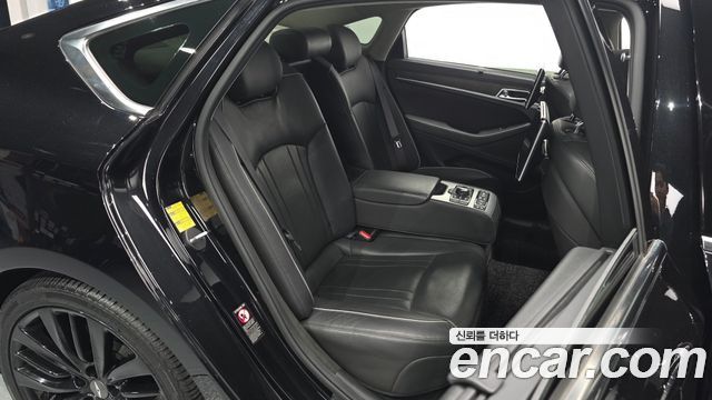 Genesis G80 2020 — photo 12