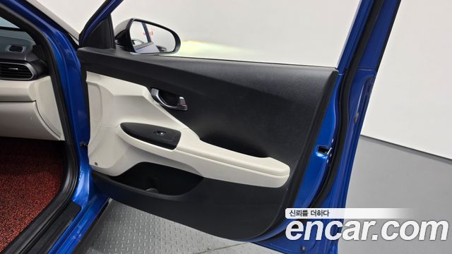 Hyundai Veloster 2018 — photo 14