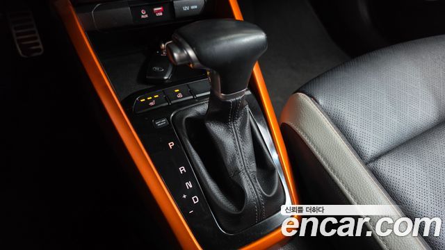 Kia Stonic 2018 — photo 12