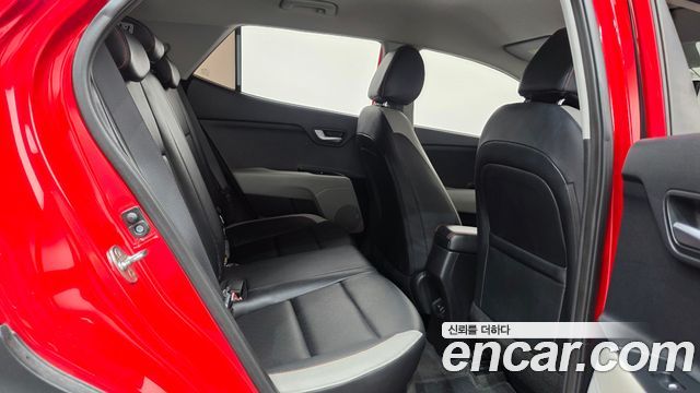 Kia Stonic 2018 — photo 17