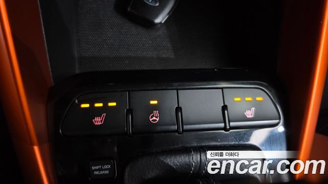 Kia Stonic 2018 — photo 18