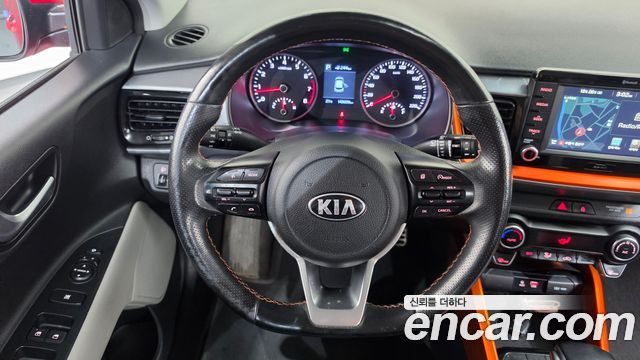 Kia Stonic 2018 — photo 20