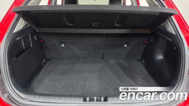 Kia Stonic 2018 — photo 24
