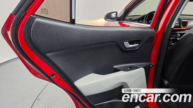 Kia Stonic 2018 — photo 15