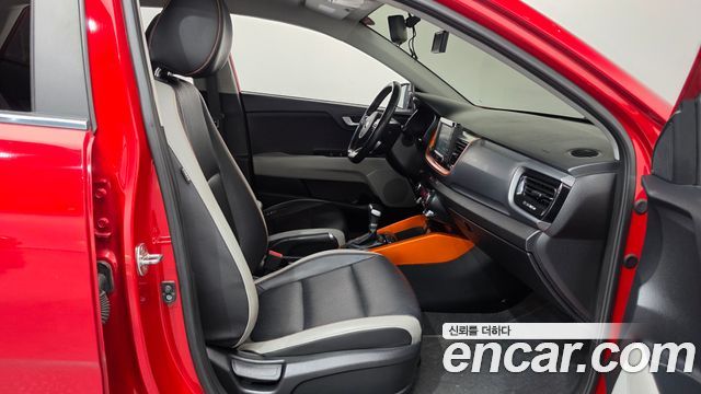 Kia Stonic 2018 — photo 16
