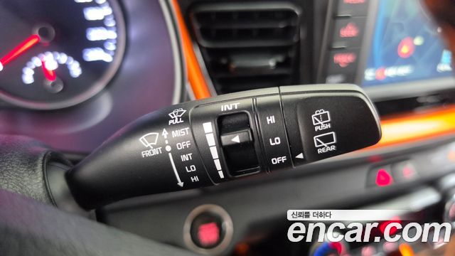 Kia Stonic 2018 — photo 30