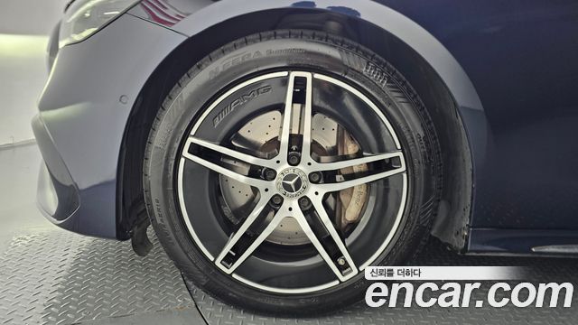 Mercedes-Benz E-Class 2024 — photo 5
