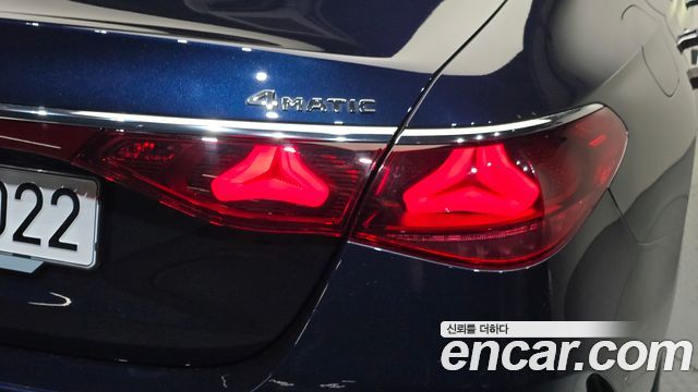 Mercedes-Benz E-Class 2024 — photo 9