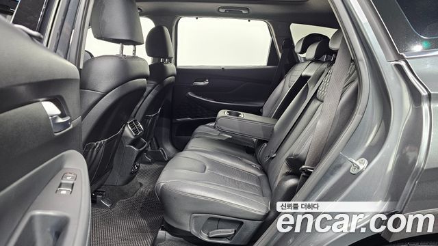Hyundai Santafe 2019 — photo 11