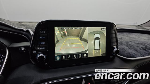 Hyundai Santafe 2019 — photo 17