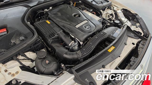 Mercedes-Benz E-Class 2019 — photo 6