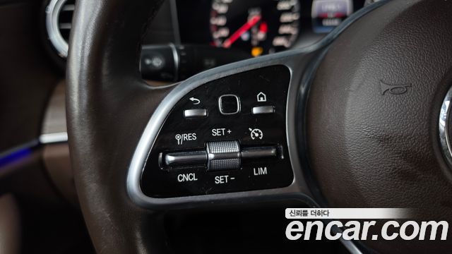 Mercedes-Benz E-Class 2019 — photo 22