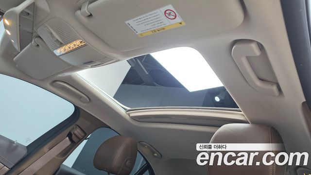 Mercedes-Benz E-Class 2019 — photo 23