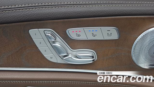 Mercedes-Benz E-Class 2019 — photo 30