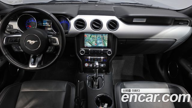 Ford Mustang 2017 — photo 10