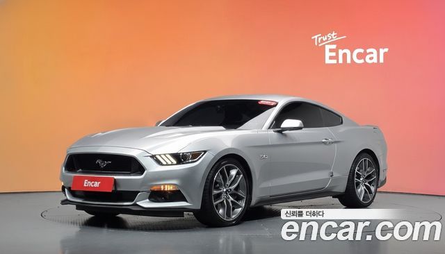 Ford Mustang 2017 — photo 1