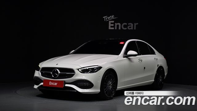 Mercedes-Benz C-Class 2024 — photo 1