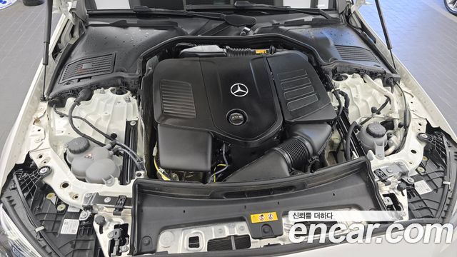 Mercedes-Benz C-Class 2024 — photo 6