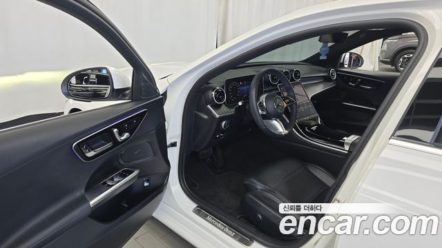 Mercedes-Benz C-Class 2024 — photo 13