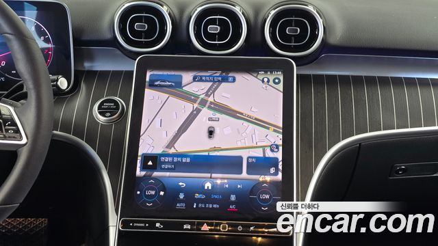 Mercedes-Benz C-Class 2024 — photo 18