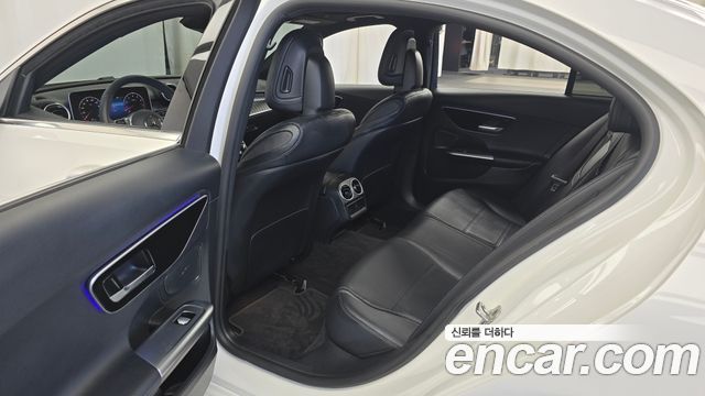 Mercedes-Benz C-Class 2024 — photo 25