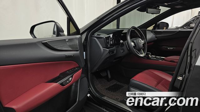 Lexus NX 2025 — photo 13