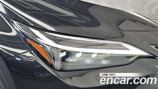 Lexus NX 2025 — photo 8