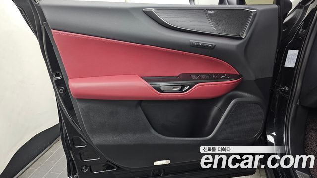 Lexus NX 2025 — photo 14