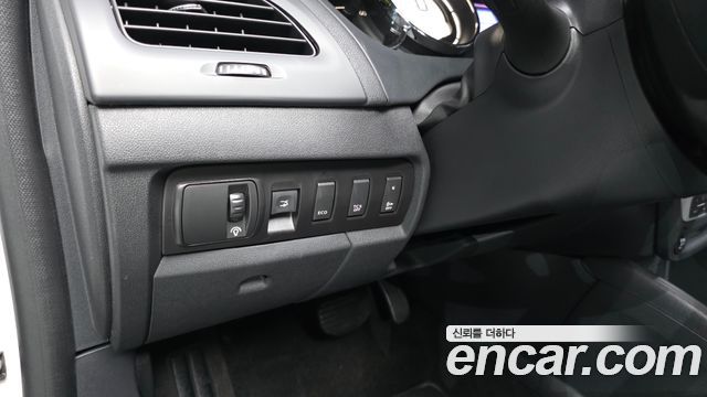 Renault Korea SM3 2019 — photo 28