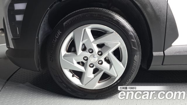 Hyundai Kona 2023 — photo 5