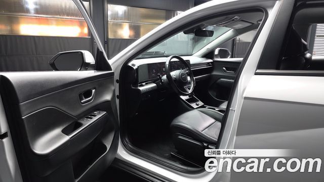 Hyundai Kona 2023 — photo 13
