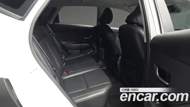 Hyundai Kona 2023 — photo 18