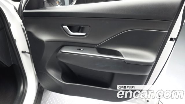 Hyundai Kona 2023 — photo 14