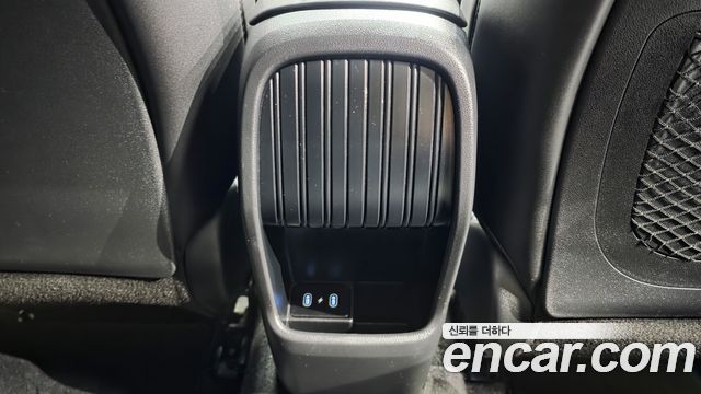 Hyundai Kona 2023 — photo 32