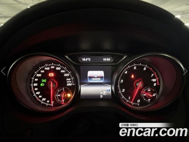Mercedes-Benz GLA-Class 2018 — photo 3
