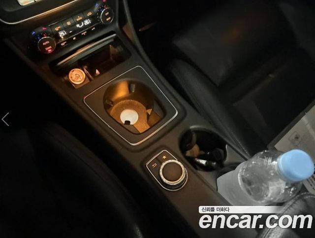 Mercedes-Benz GLA-Class 2018 — photo 8